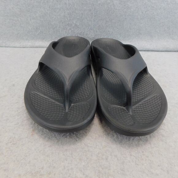 OOFOS Black Flip Flops Unisex Mens 9 Women 11 Comfort Recovery Shoes New - Picture 2 of 9